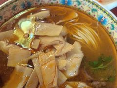 -金杨拉面王小吃面馆·牛三宝面·红烧牛肉粉