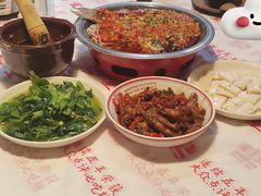 -堂瓦里·33年传统赣菜(第一街区店)