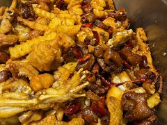 干锅肥肠-红蕃干锅·脆皮香辣虾(南屏街金鹰店)
