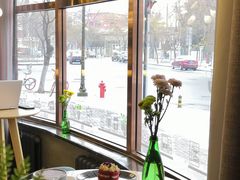 -ZING COFFEE 镜咖啡