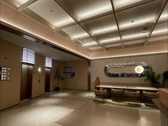 -桔子酒店(上海西藏北路地铁站店)