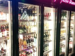 -UP嘻哈酒吧(粉巢店)