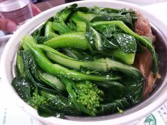 原盅香菇滑鸡饭（配时蔬）-仁信双皮奶(东川路店)