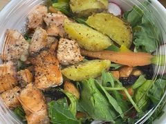 三文鱼鲜蔬-橙食派沙拉(滨海伊势丹店)