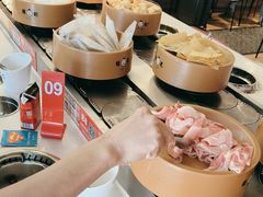 -龍歌自助小火锅(市南金茂湾店)