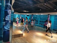 -一兆韦德健身(慧芝湖店)