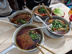 -铁锅哥米线