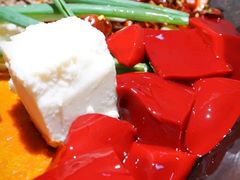 -四小区火锅·巷子里的重庆火锅(花照壁店)