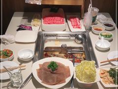 -海底捞火锅鲜切牛肉主题店(长寿路店)