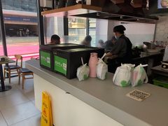 -老乡鸡(武汉中南梅苑小区地铁站店)