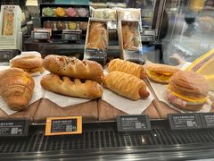 -星巴克臻选(上海合生汇1F店)