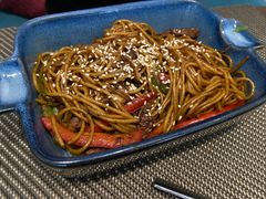 -悦享绿山墙西餐厅