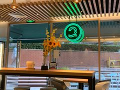 大堂-龙治汉堡(中华城店)