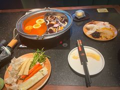 海鲜冬阴功汤锅-牛New寿喜烧(金茂览秀城店)