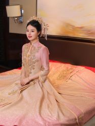 点击看大图 -拉瑞娜LaReine婚纱礼服高级定制