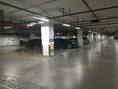 场地-沃尔玛购物广场（白丽生活广场店）-停车场