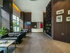 -宝捷星宝马·奔驰·保时捷专修·特斯拉钣喷中心(宝安店)