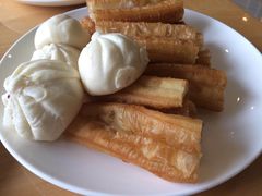 -维也纳酒店(苏州东方之门金鸡湖店)