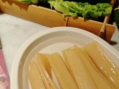 -尚尚仙·酸汤猪手·猪肚鸡火锅(华联万柳购物中心店)