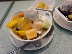 雪糕幻彩明珠-松记糖水店(铜锣湾分店)