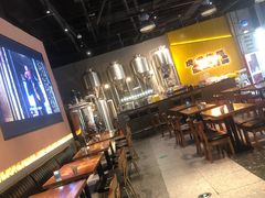 -HUZI虎滋精酿餐吧(京西大悦城店)