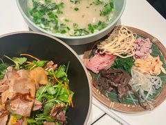 小锅米线-胡麻(静安嘉里店)