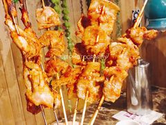 烤黑毛猪五花肉串-猪啊牛呀羊啊铜盘烤肉(正大广场店)