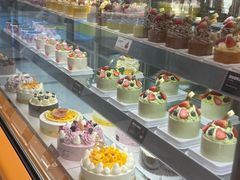 -罗森尼娜(德思勤店)