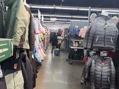 -迪卡侬(西三旗店)