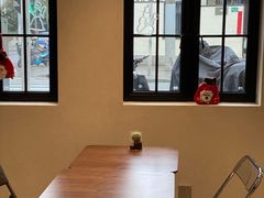 -Fridi Patisserie Cafe