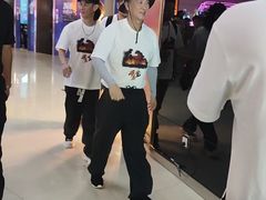 -万达广场(南昌红谷滩店)