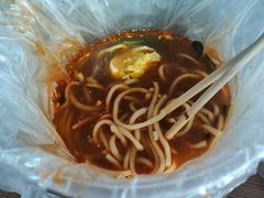 -丁记牛肉手擀板面