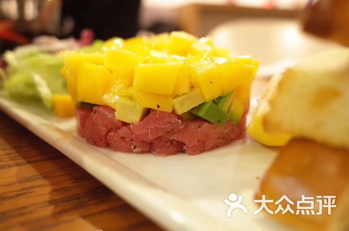 新鲜金枪鱼塔塔