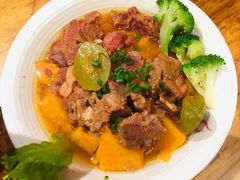 大理青梅蒸排骨-老滇山寨•云南特色菜•地方菜•民族风情歌舞表演(金碧店)