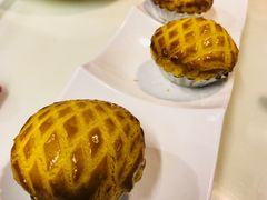 招牌流沙菠萝塔-新大咀港式茶餐厅(宝山万达店)