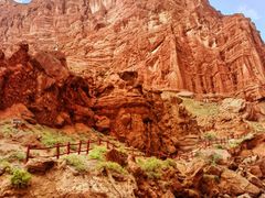 -天山神秘大峡谷