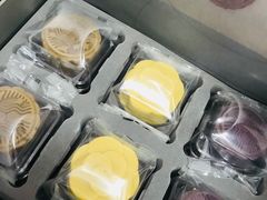 -星巴克臻选(盐城金鹰聚龙湖店)