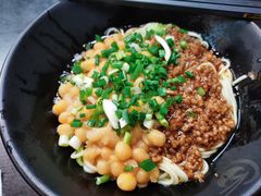 招牌豌杂面-丽影重庆小面(定西路店)