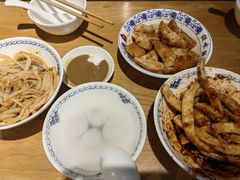 -龙抄手食府(浣花北路店)