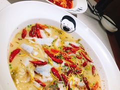招牌老坛酸菜鱼-江渔儿酸菜鱼·拔草餐厅(虎门君乐汇店)