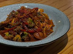 辣汁香肠宽面-A30 BISTRO
