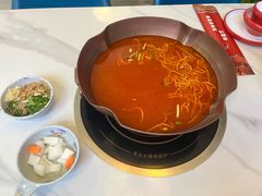 -毛辣果·贵州红酸汤牛肉火锅(西单店)