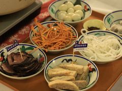 -刘姐啤酒鱼民族演艺餐厅(西街总店)