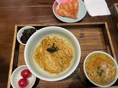 蟹粉黄金捞面-蟹上黄·蟹黄面·江南糖水(人民广场店)