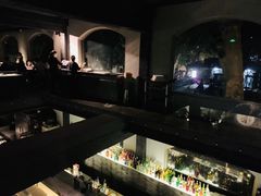-穹六人间 people 6(岳阳路店)