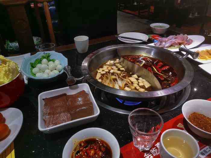 四川香天下火锅唐镇阳光天地店