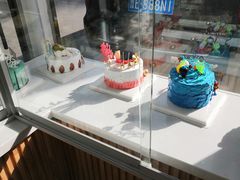 -焙丽拾光(麦凯乐直营店)