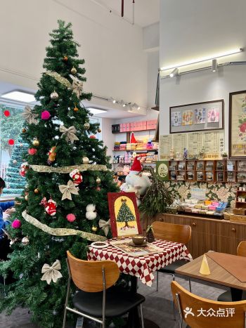 圣诞氛围满满深圳DIY创意咖啡馆好治愈！