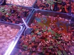 -老六素货(王顶堤店)