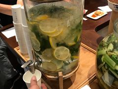 -成都你六姐·牛肉冒菜(城市集市合生汇店)